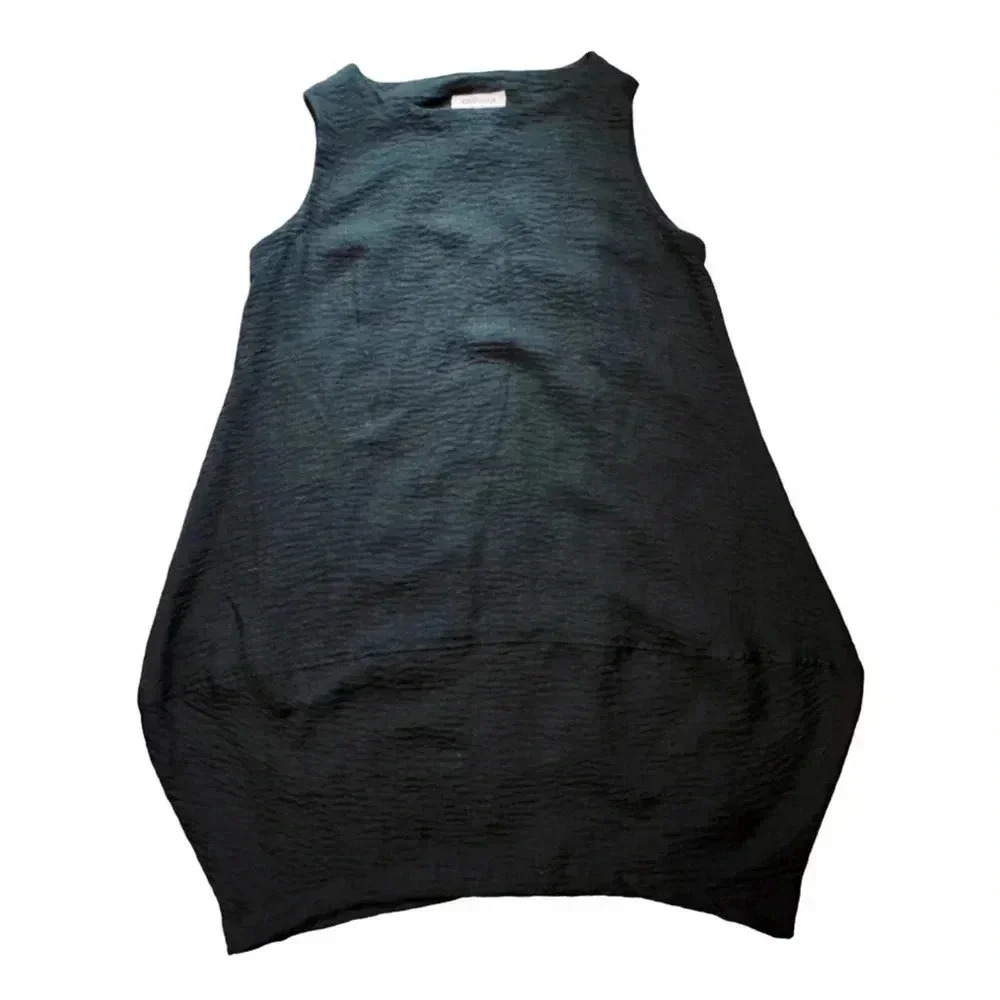 Sleeveless Black A-Line Shift Dress